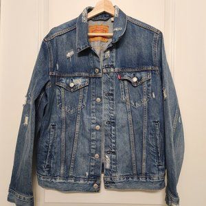 LEVI'S Distressed Medium Wash Denim Jacket